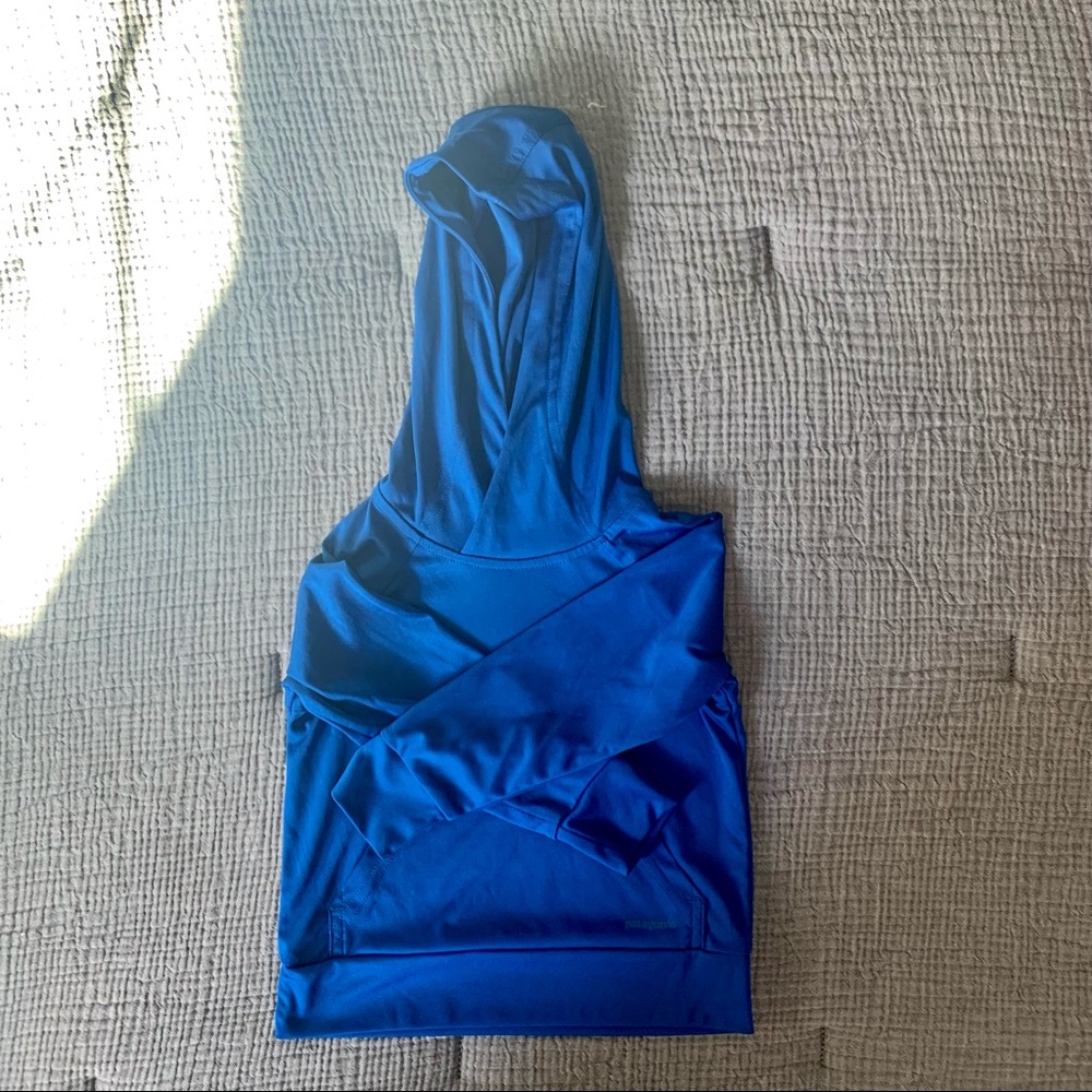 18mo toddler lightweight Patagonia hoodie